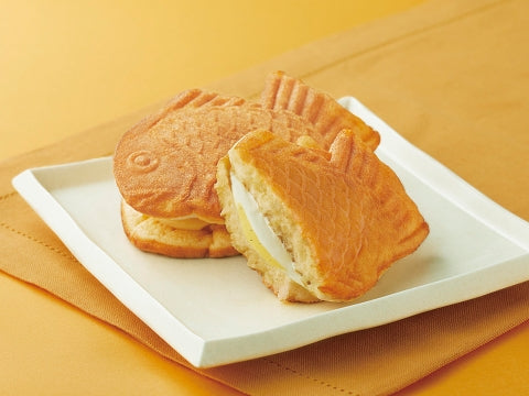 FZN: Monteur Cream Taiyaki Custard & Milk Cream (70G)