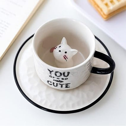 Mignon chaton 3D dans une tasse