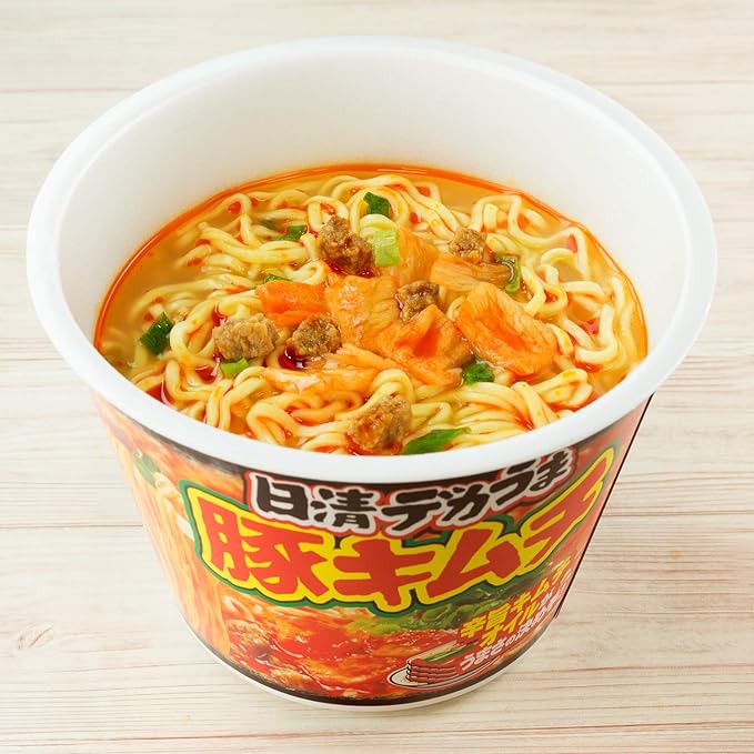 Kimchi de porc Nissin Dekauma (101G)